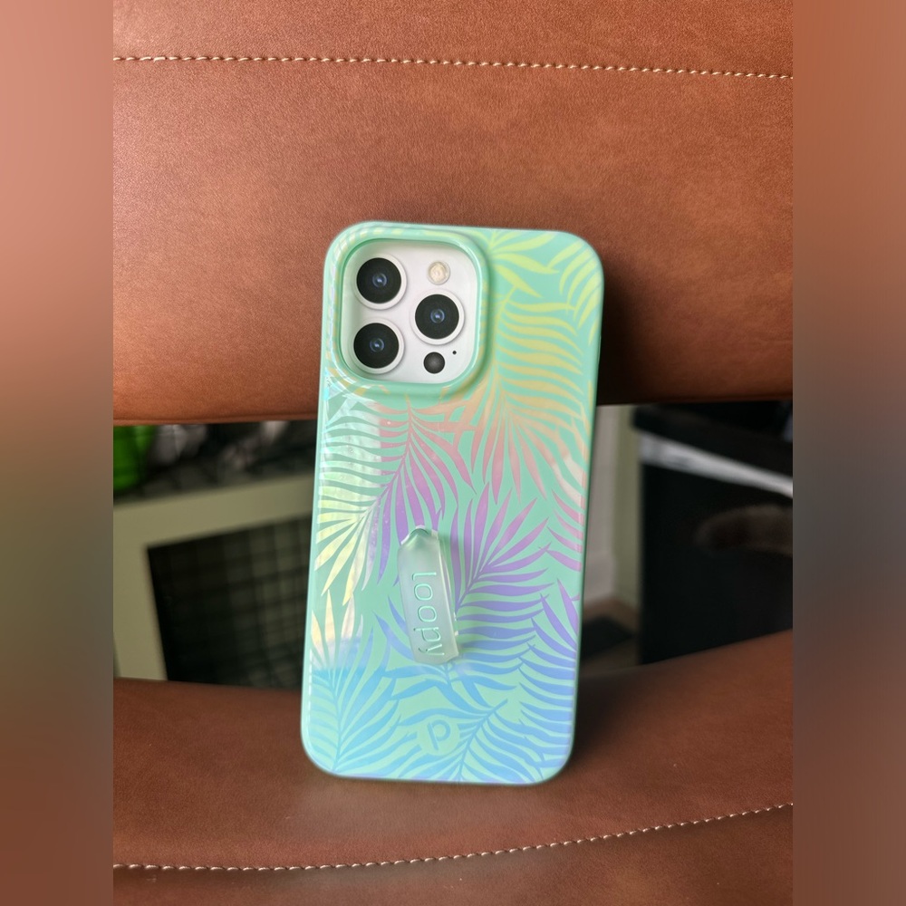 14 Pro Max Loopy Case- only used a few times. Does not come with bag.